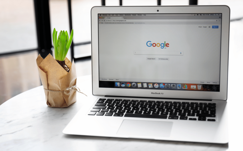 Ordinateur portable page Google